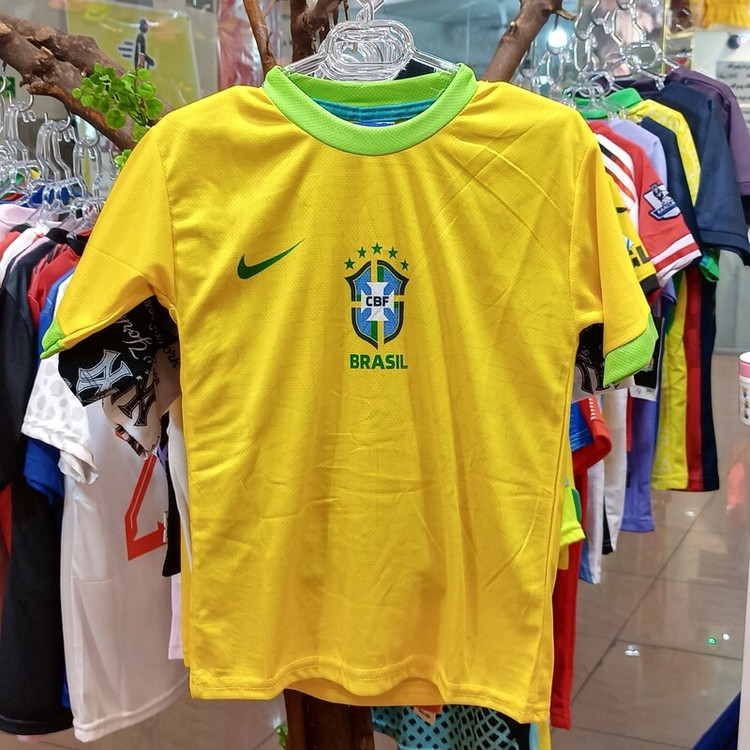 خرید کیت ملی برزیل