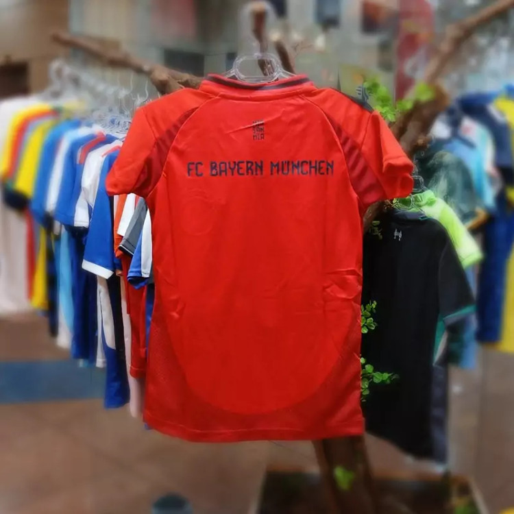خرید ست باشگاهی بایرن مونیخ