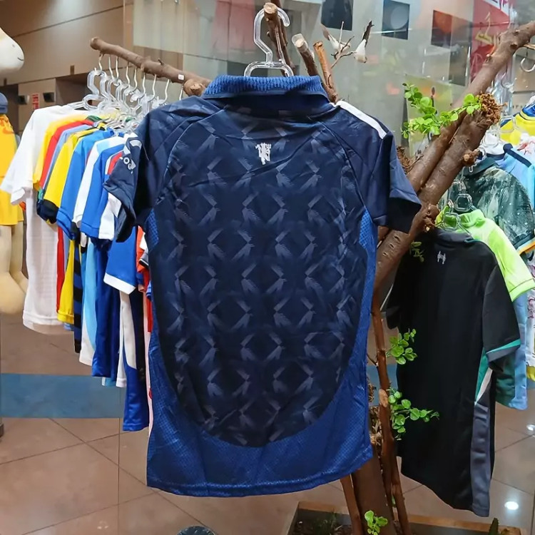 خرید تیم باشگاهی منچستر یونایتد خارجی