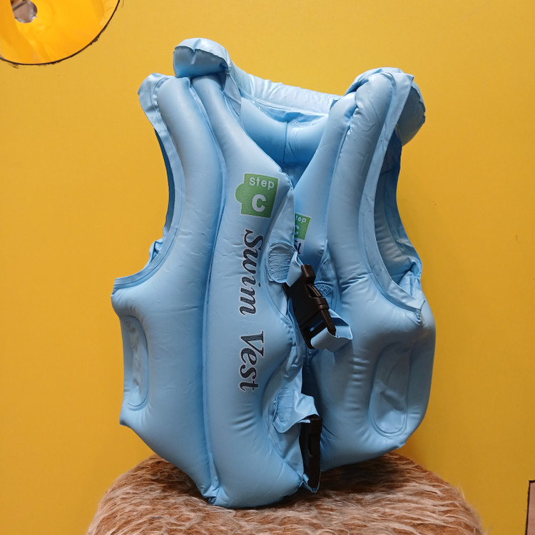 خرید جلیقه نجات بچگانه در سه سایز