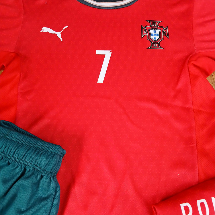 ست فوتبالی پرتغال