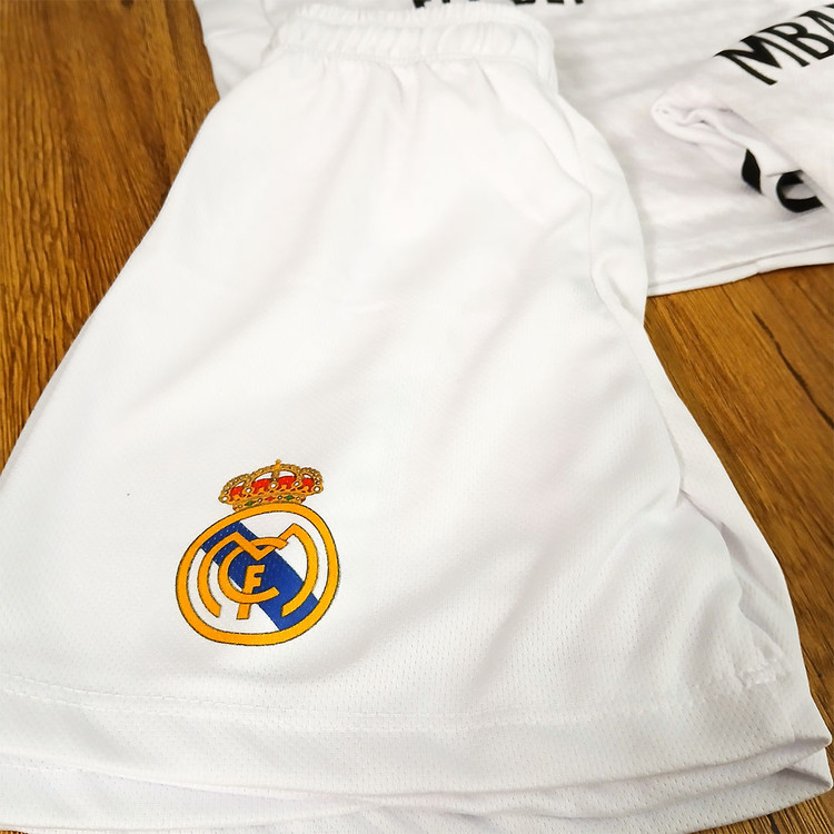 ست فوتبالی باشگاهی رئال مادرید