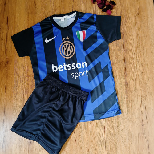 کیت اینترمیلان بچگانه