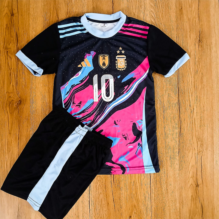 کیت فوتبال آرژانتین طرحدار